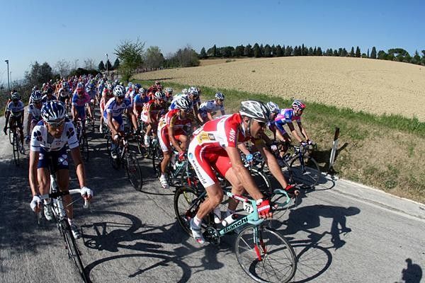 Paolo Longo Borghini (Barloworld) leads.