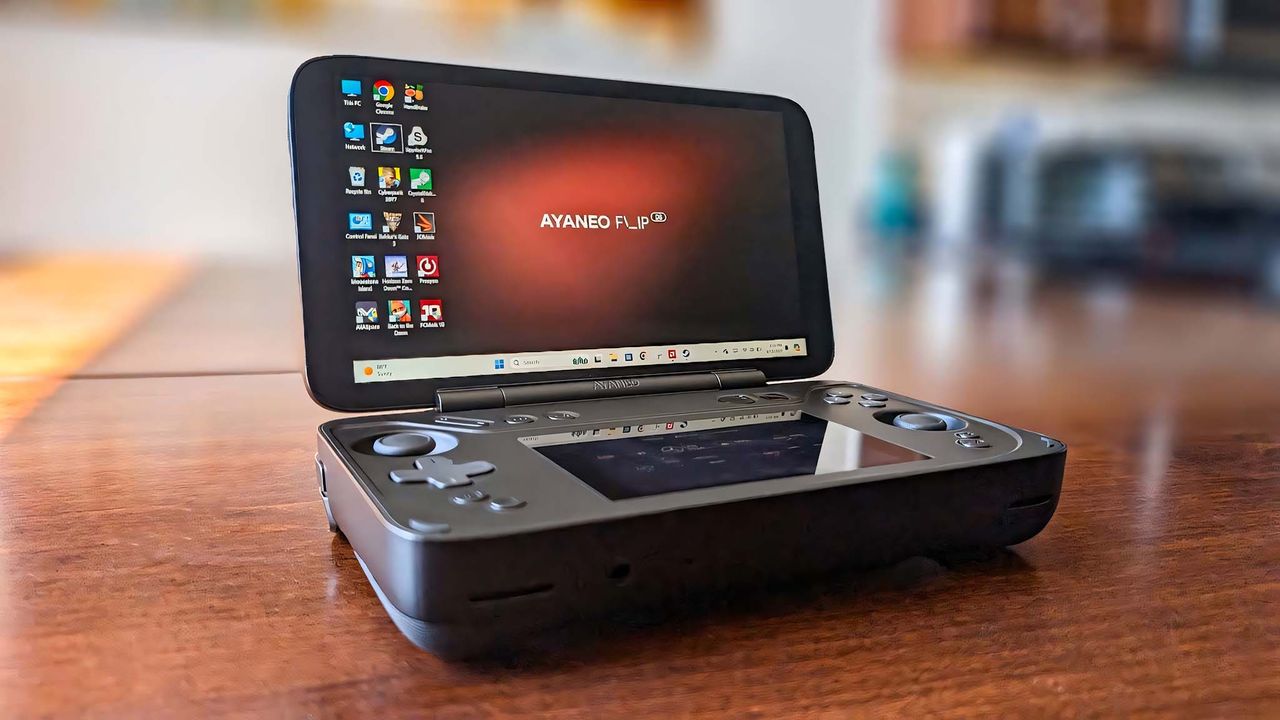 AYANEO Flip DS showing Windows background.