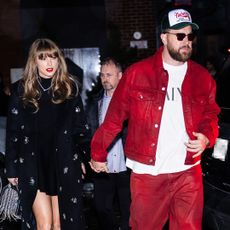 NEW YORK, NEW YORK - DECEMBER 28: Taylor Swift (L) and Travis Kelce are seen in the Meatpacking District on December 28, 2024 in New York City. (Photo by TheStewartofNY/GC Images)