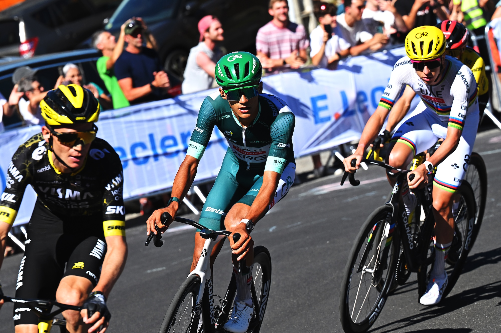 LES ANGLES, FRANCE - JULY 06: (L-R) Isaac Del Toro of Mexico - Green Sprint Jersey and Tadej Pogacar of Slovenia and UAE Team Emirates - XRG compete during 113th Tour de France 2026, Stage 3 a 195.9km stage from Granollers to Les Angles 1801m / #UCIWT / on July 06, 2026 in Les Angles, France. (Photo by Tim de Waele/Getty Images)