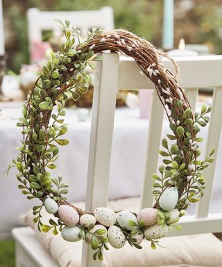 spring wreath for Easter from Lights4fun