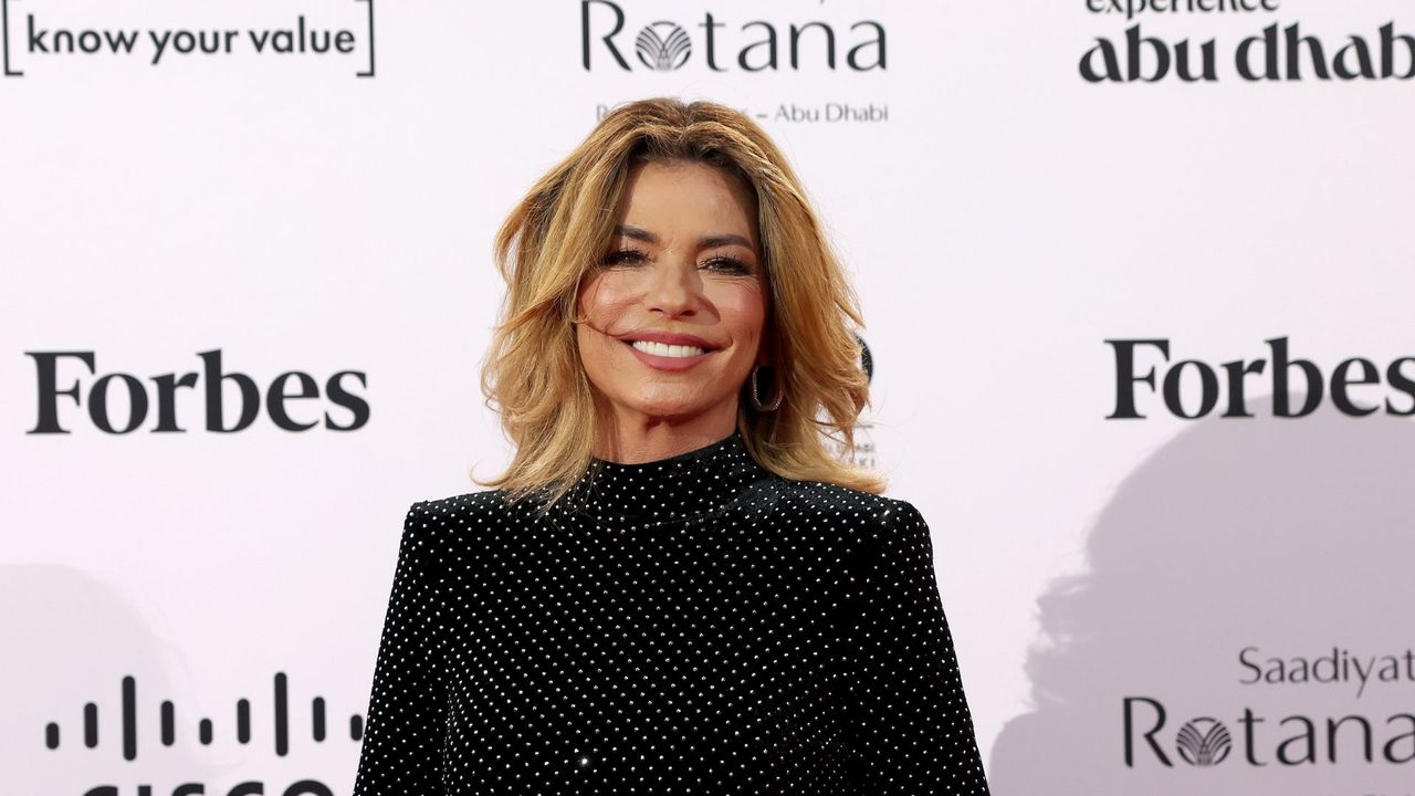 ABU DHABI, UNITED ARAB EMIRATES - MARCH 08: Shania Twain arrives during the Forbes 30/50 Summit International Women&#039;s Day Awards Gala 2024 on March 08, 2024 in Abu Dhabi, United Arab Emirates. (Photo by Christopher Pike/Getty Images)