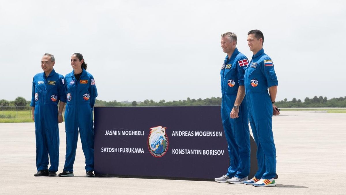 Crew-7 arrival KSC