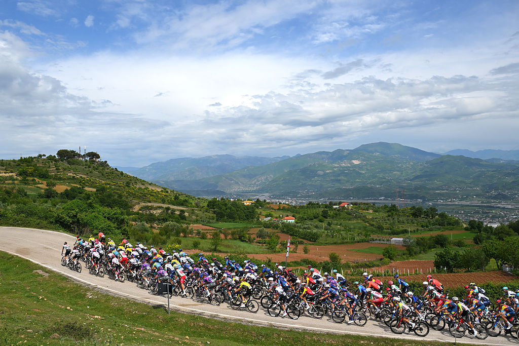 Giro d'Italia Stage 1 Live - Van Aert, Pedersen, Pidcock battle for the pink jersey in Albania