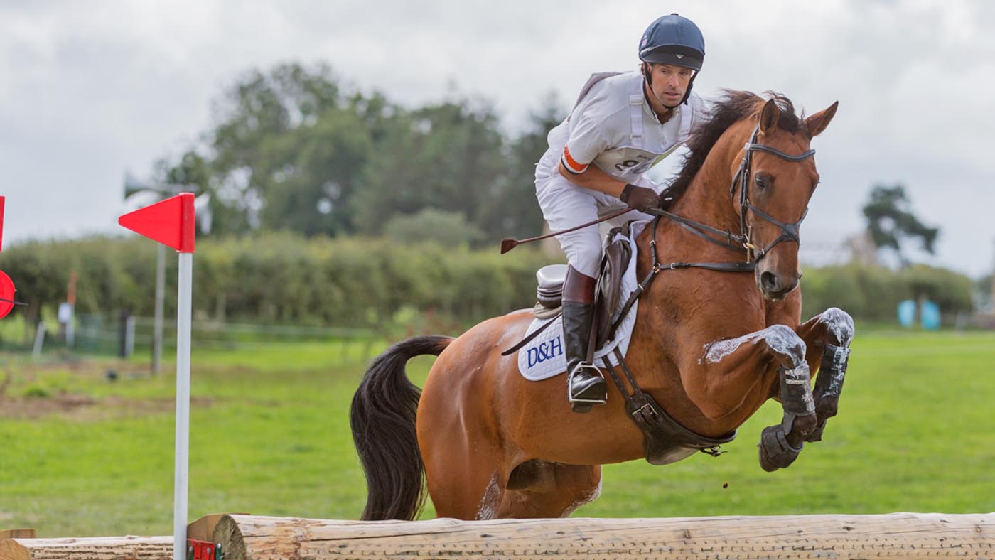 HARRY MEADE RIDING SUPERSTITION