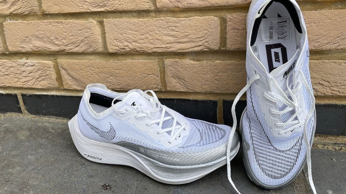 Best Carbon Plate Running Shoes 2023 Coach