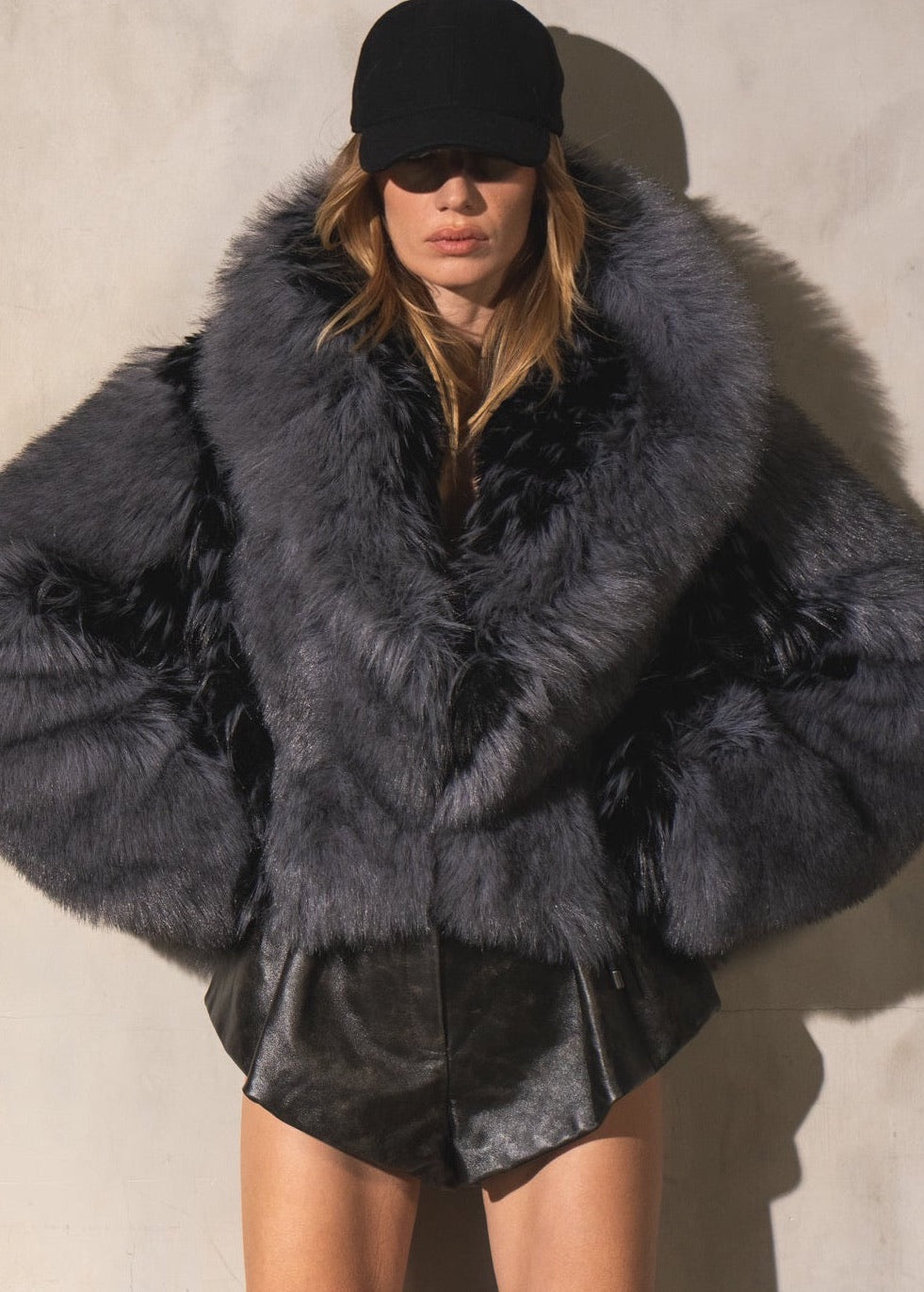 The Fox Jacket - Smoke Noir