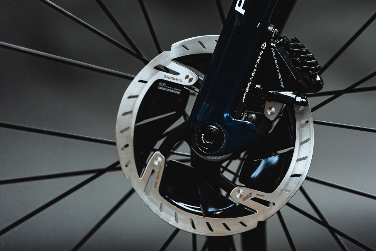 Ineos Grenadiers' Pinarello Dogma F with disc brakes