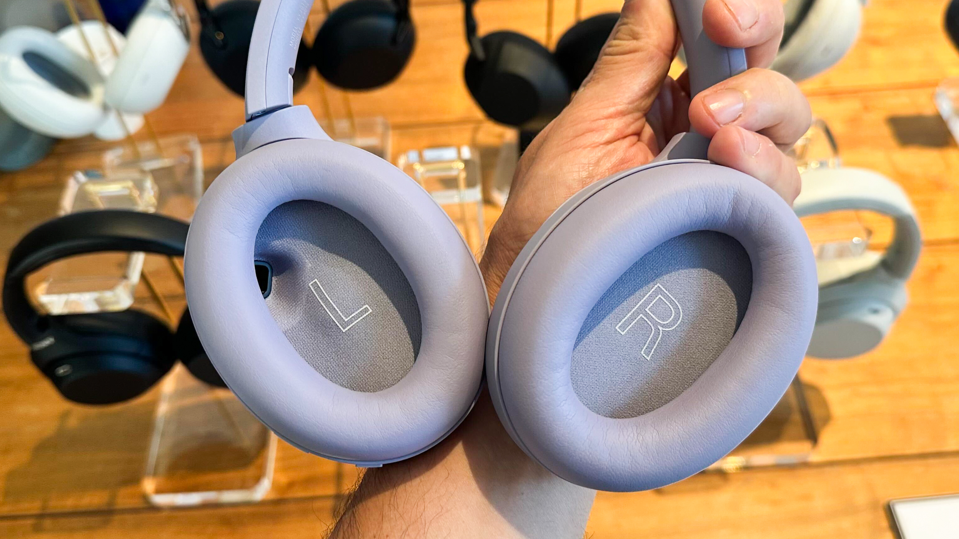 Sony WH-1000XM4C headphones