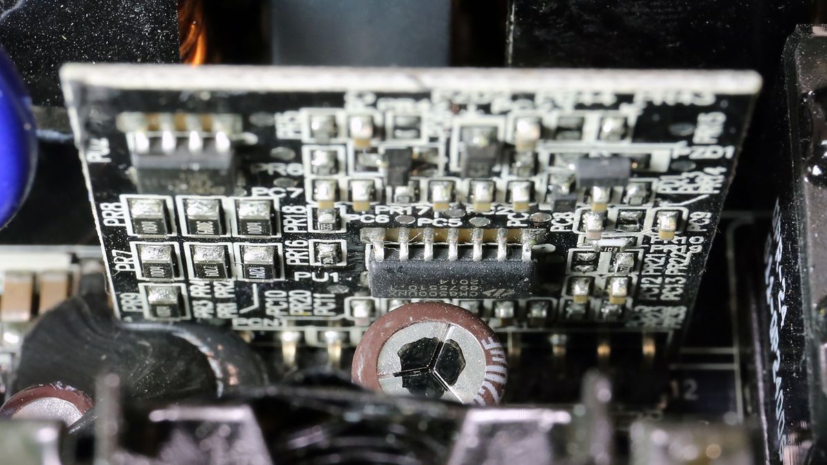 Corsair RM750x