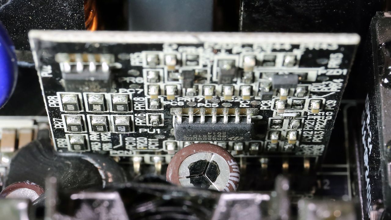 Corsair RM750x