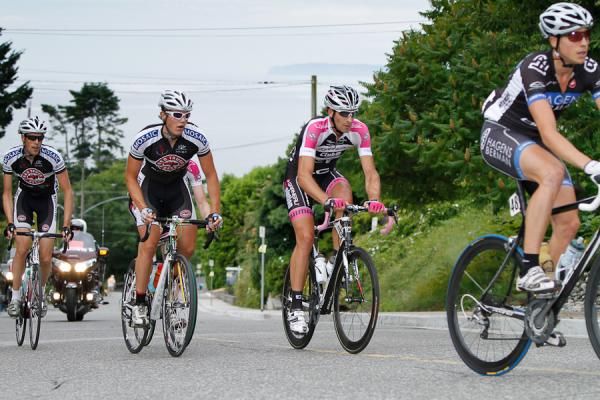 Tim Abercrombie (GarneauEvolution) climbing with Trek/Red Truck Racing