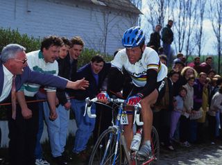 Road race world champion Lance Armstrong (Motorola) at the 1994 Tour of Flanders