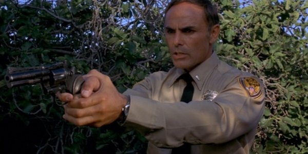 A Nightmare On Elm Street Lt Thompson aiming his gun