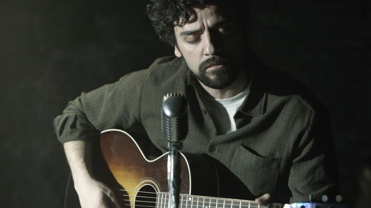 Oscar Isaac en Dentro de Llewyn Davis