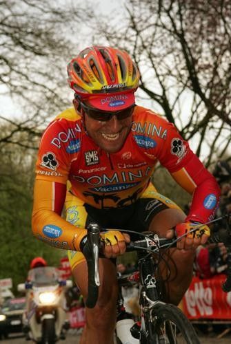 Simone Cadamuro (Domina) suffers