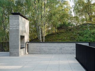 courtyard at Moxon Architects' Quarry Studios