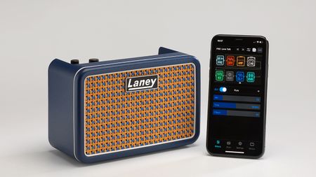 Laney PRISM-MINI with smartphone