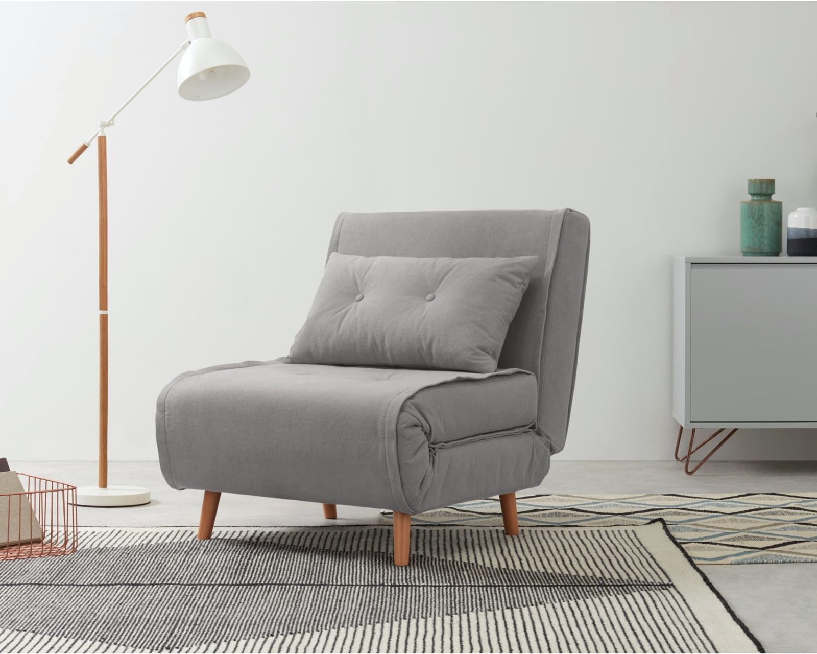 Best chair beds 2022 spacesaving overnight hosting options Real Homes