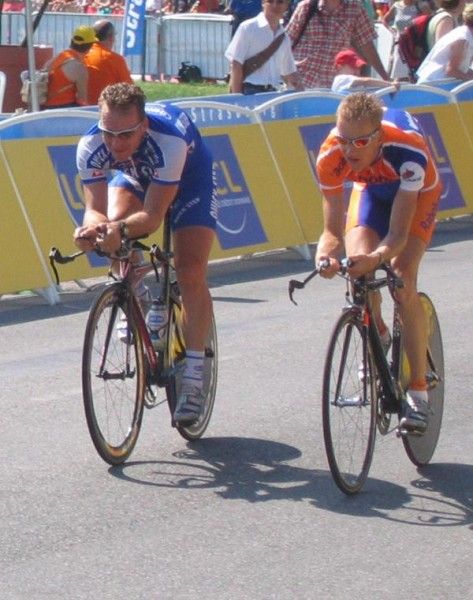 Steven De Jongh was warming up together with Pieter Weening.