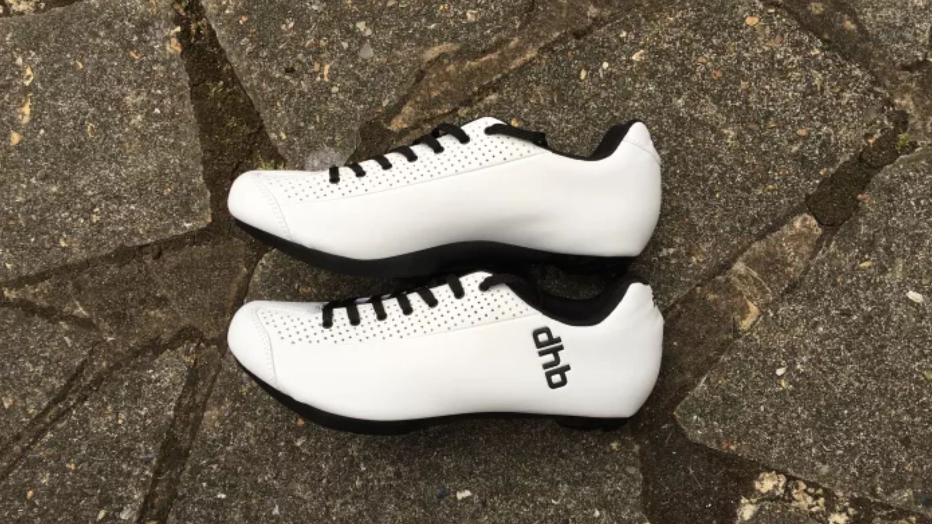 Image shows DHB DORICA ROAD shoes