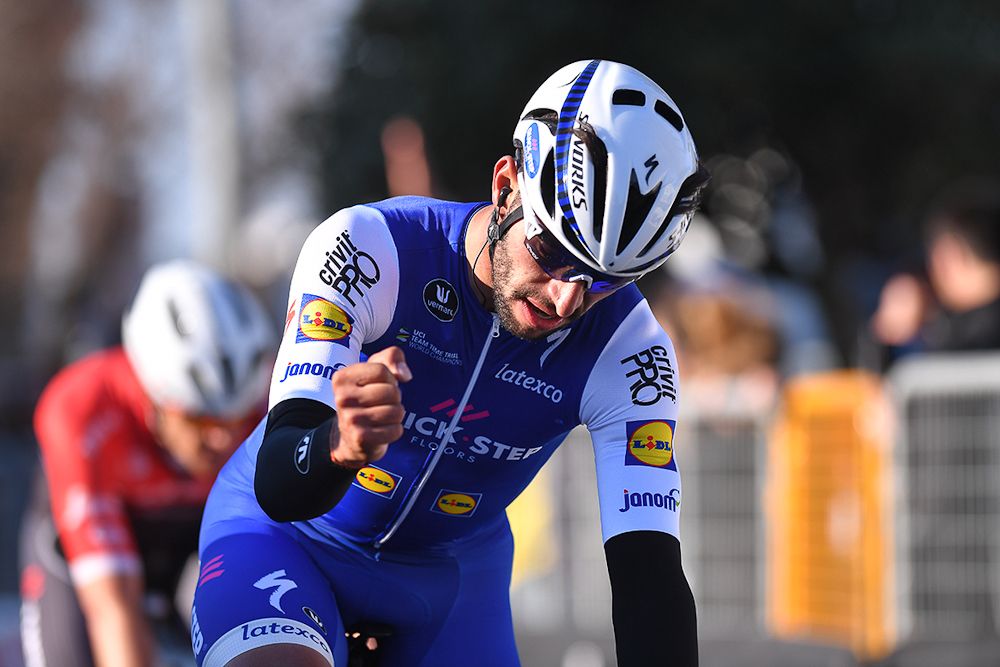Fernando Gaviria wins stage 6 at Tirreno-Adriatico