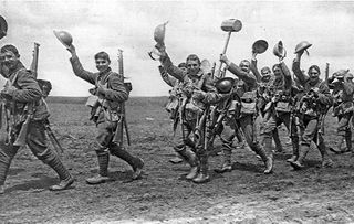 WWI: The Last Tommies. The Worcesters going into action marching and waving their helmets in greeting. The Worcestershire Regiment was an infantry regiment of the line in the British Army, formed in 1881. In the First World War the Regiment saw action in the retreat from Mons,
