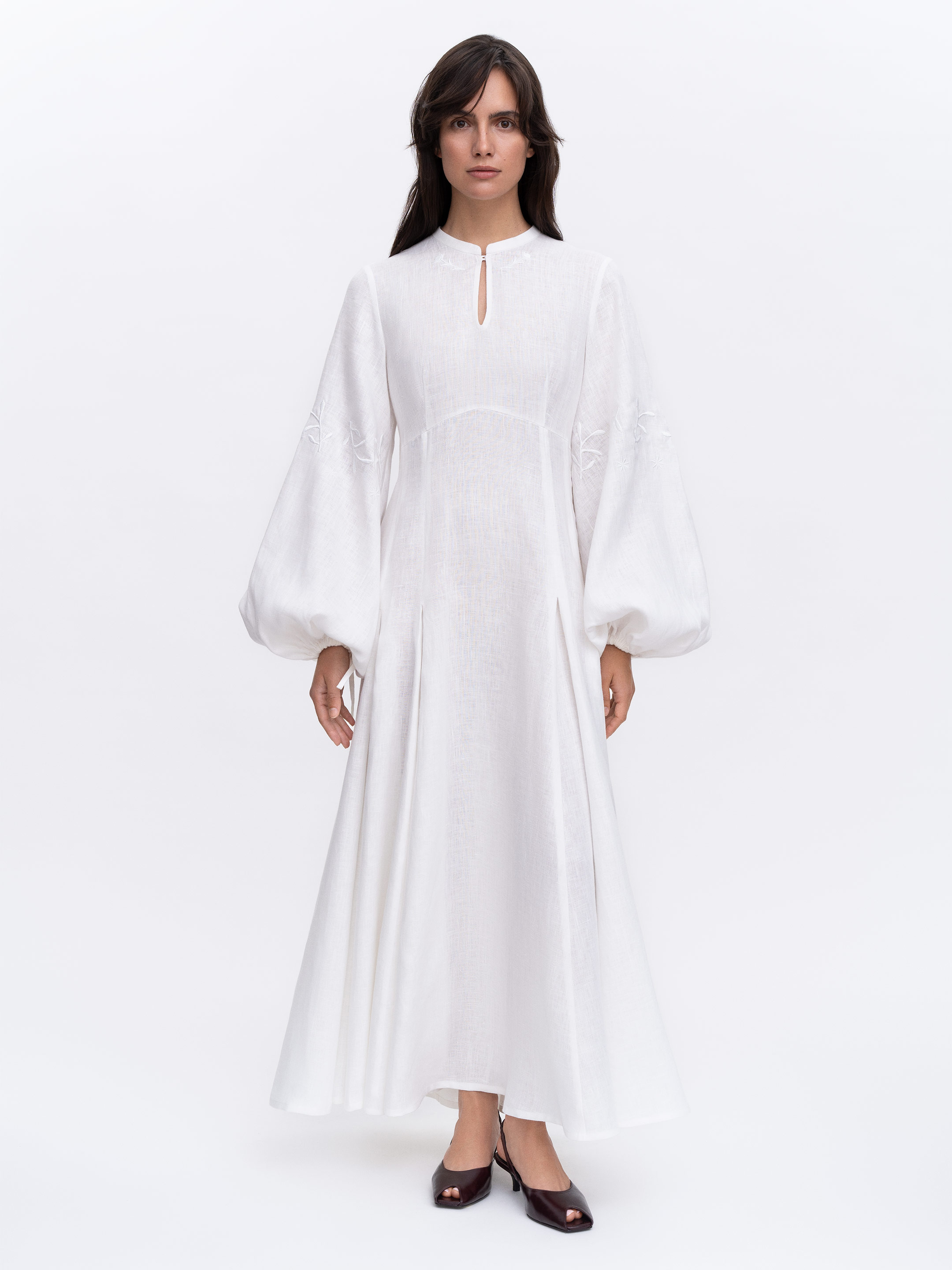 Etnodim, Embroidered Dress