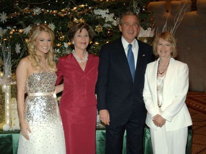 Carrie Underwood With George W. Bush 