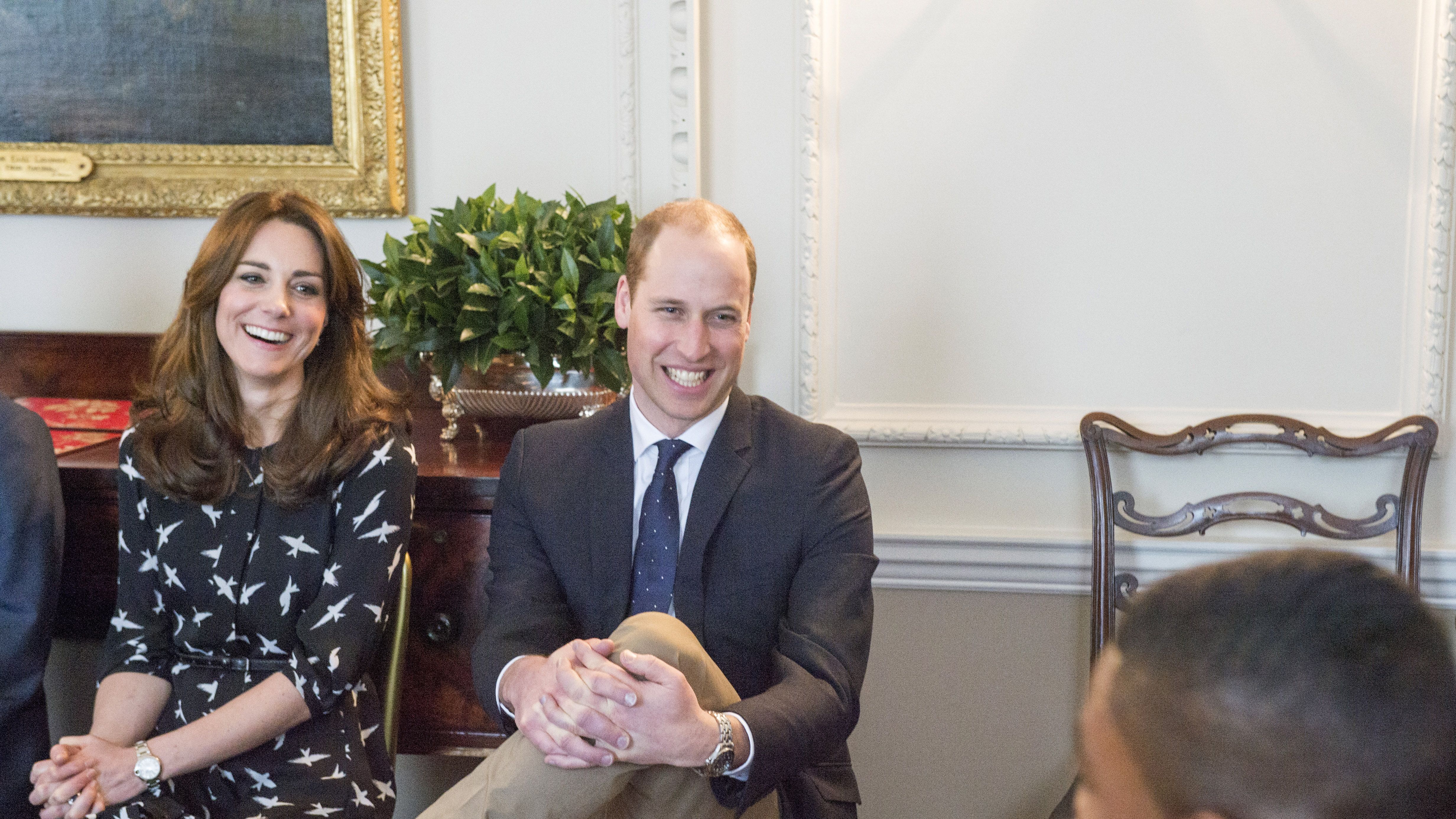 Indtægter væske ulovlig Kate Middleton, Prince William Offer Peek Inside Their Home at Kensington  Palace | Marie Claire