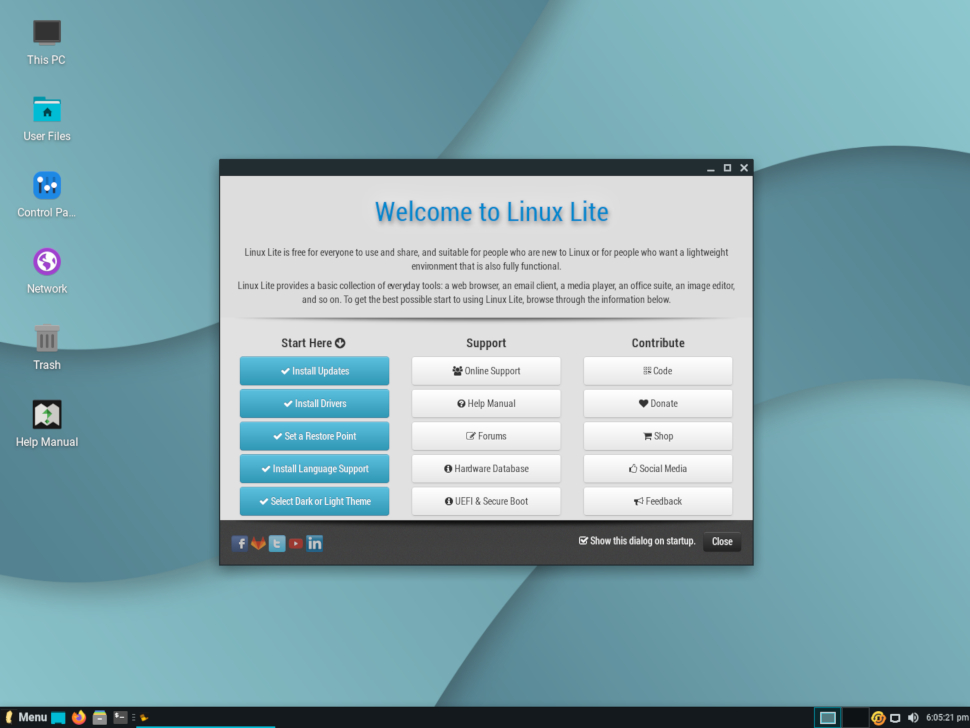 screenshot of LinuxLite's desktop