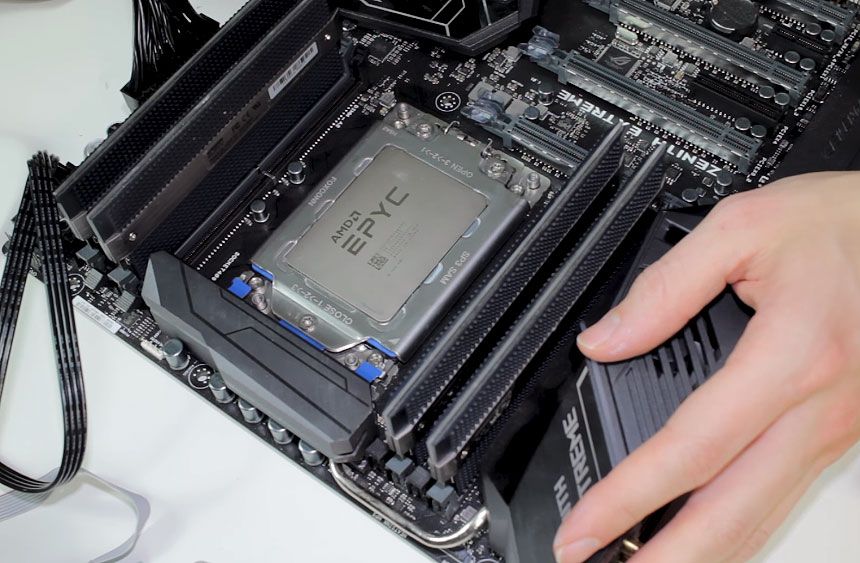 Overclocker partially boots a 32-core Epyc CPU in a Threadripper