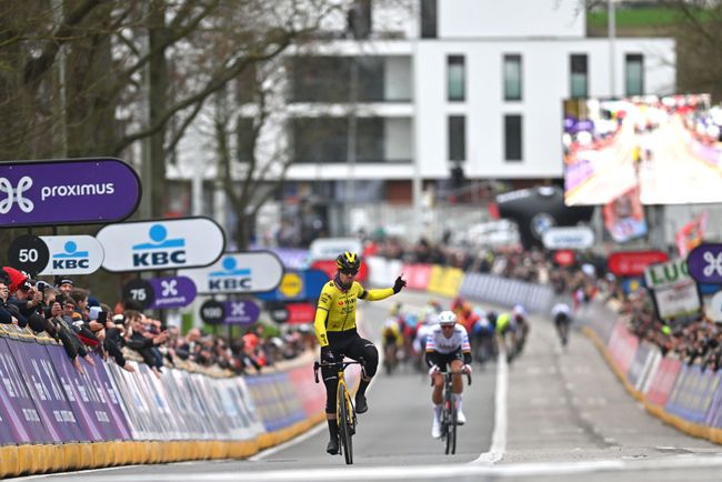 Tratnik inaugura la Campagna del Nord imponendosi nella Omloop Het Nieuwsblad (Getty Images)