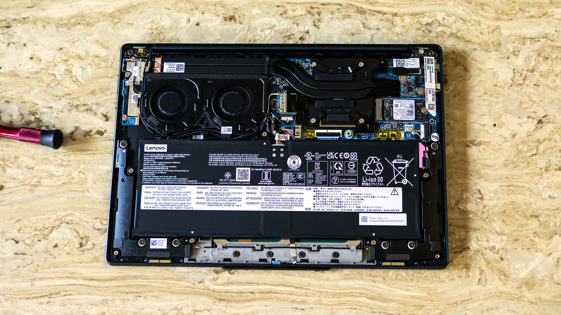 Lenovo Yoga Slim 7x