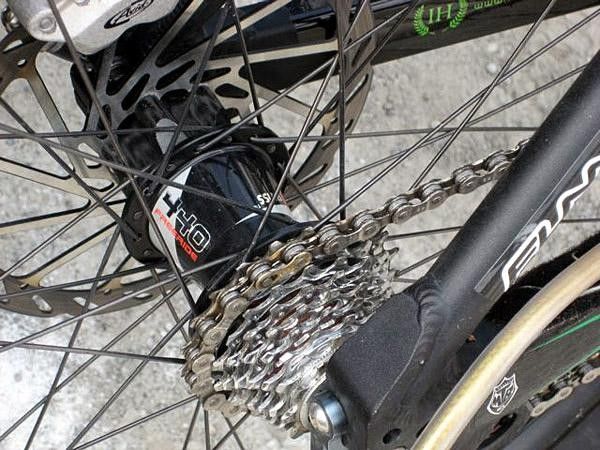 Jonnier runs DT Swiss 440 FR hubs
