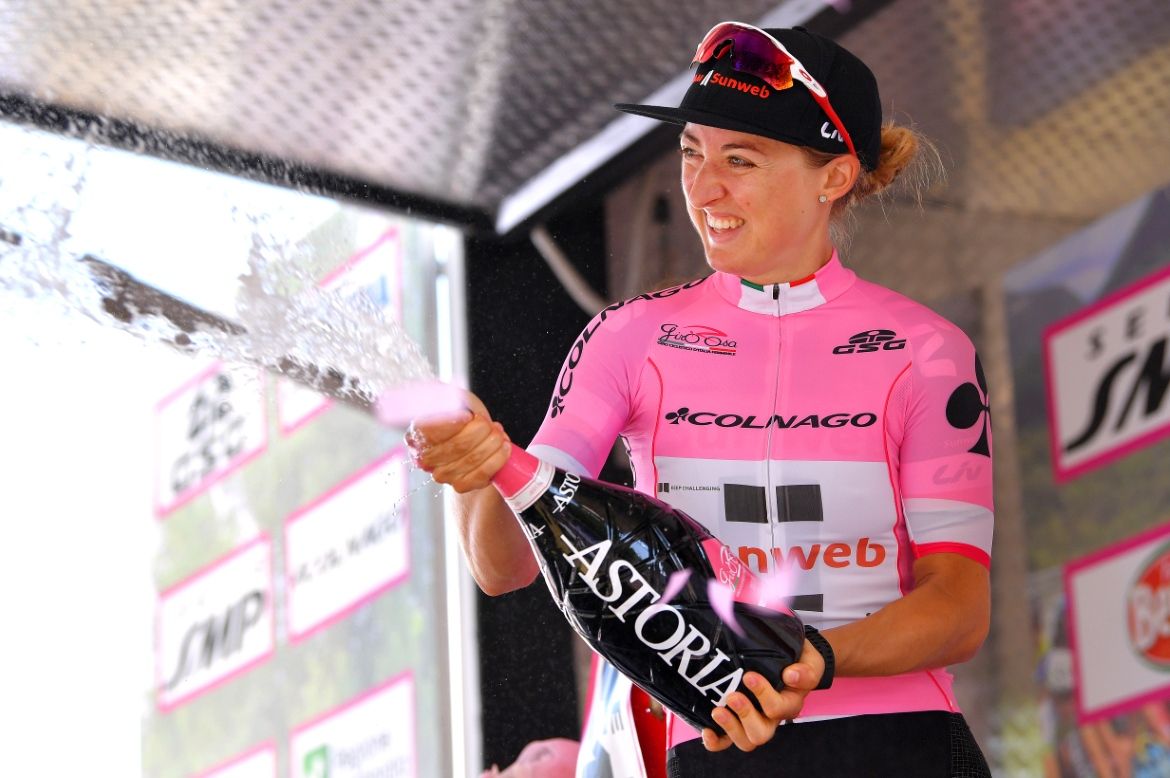 Leah Kirchmann (Sunweb) in the maglia rosa