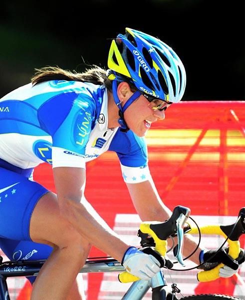 Katerina Nash (Luna Pro Team) into the lead after one lap.