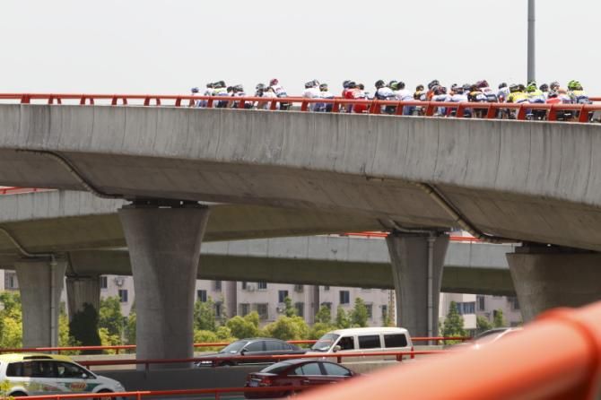 High above the Shanghai traffic, the parcours included a completely shut highway