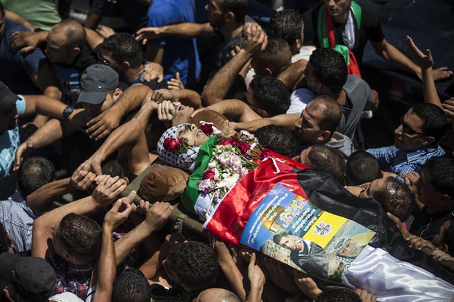 Striking images show increasing tension in the Gaza Strip