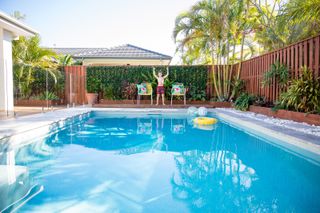 pool fence ideas: backyard pool