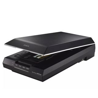the best photo scanner overall, the Epson Perfection V600 in a product shot