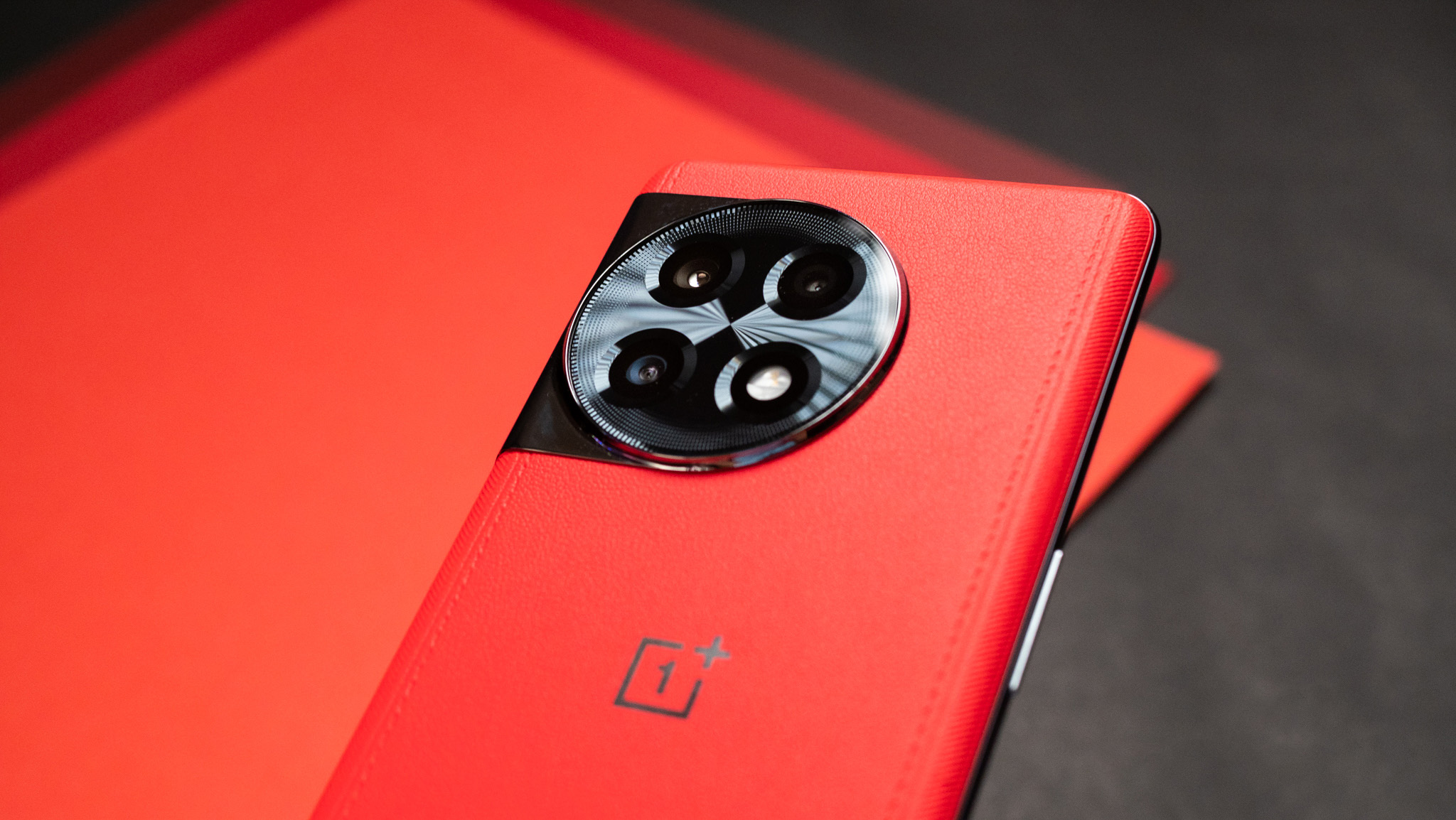 OnePlus 11R Solar Red review