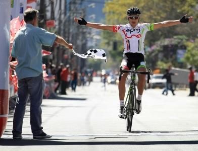 Juan Suarez solos to the victory