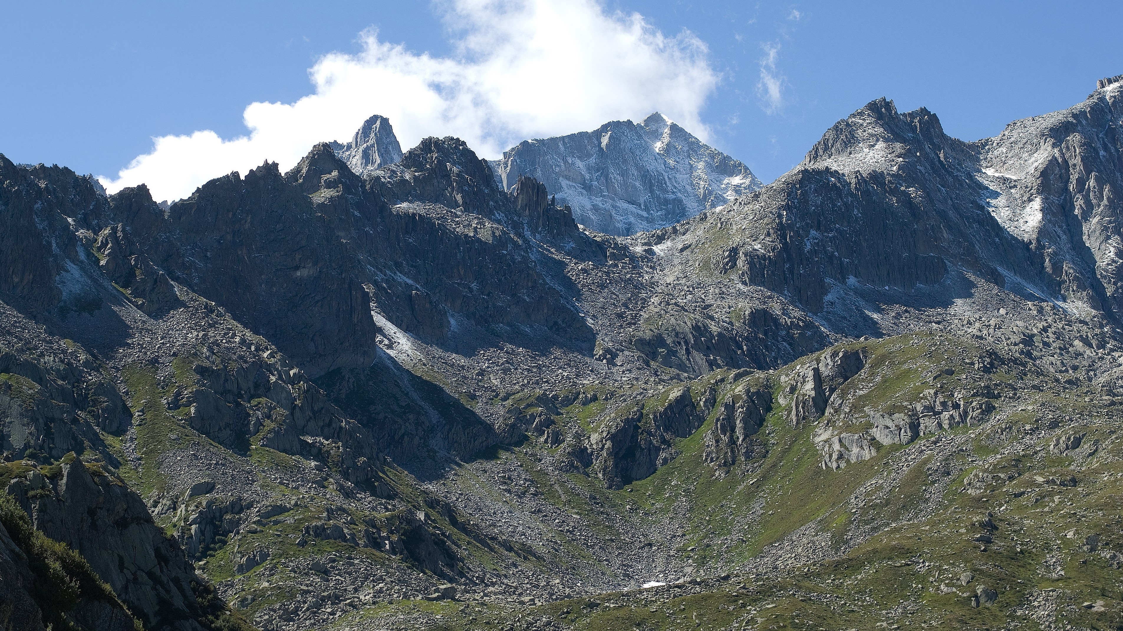 6 million-year-old 'fossil groundwater pool' discovered deep beneath Sicilian mountains