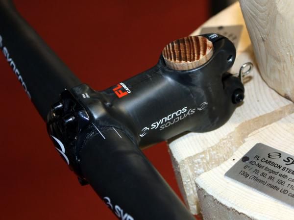 Syncros's new FL Carbon stem boasts a forged 2014 aluminum core with a unidirection carbon wrap.
