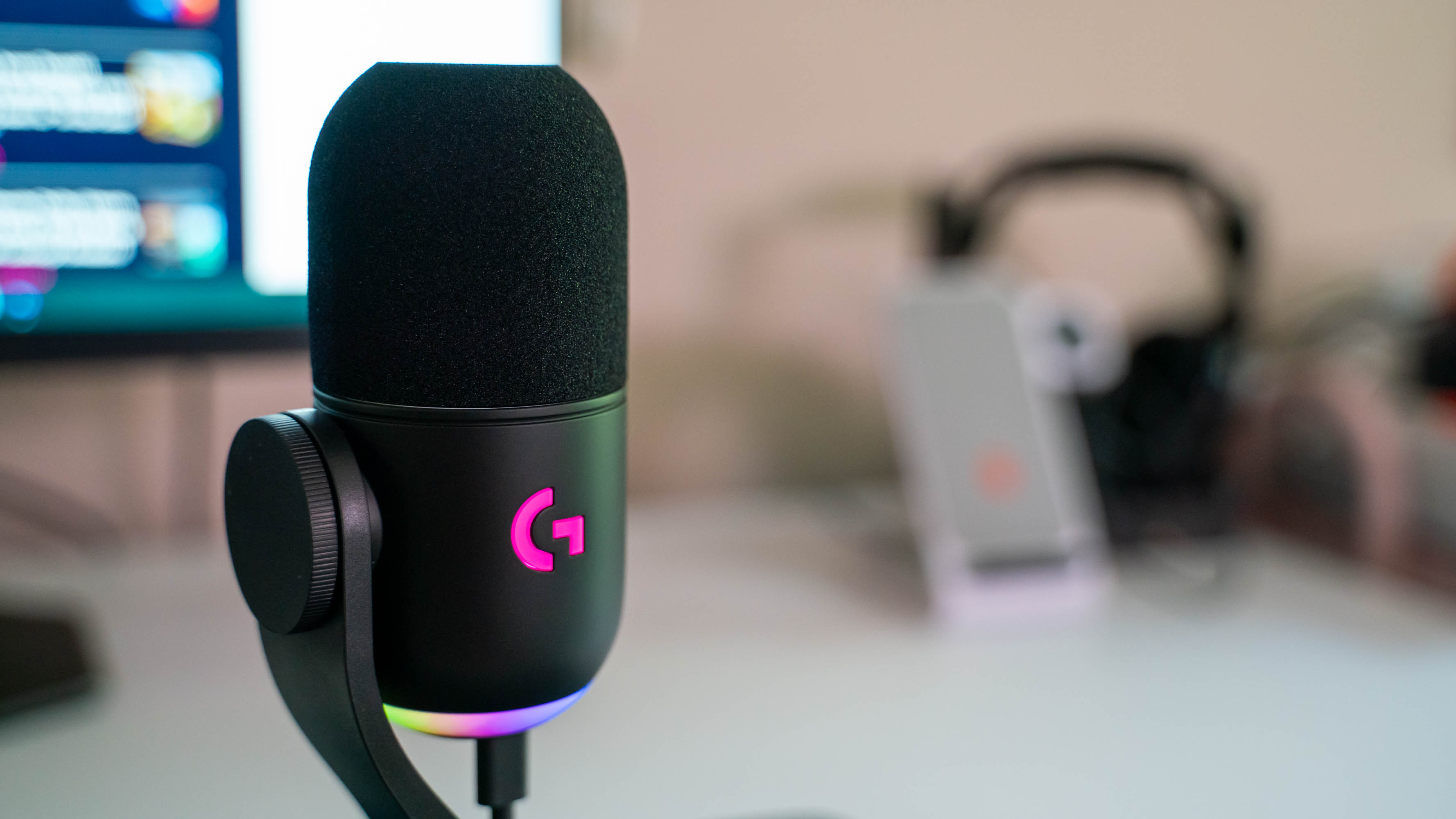 Logitech G Yeti GX on the author's desk