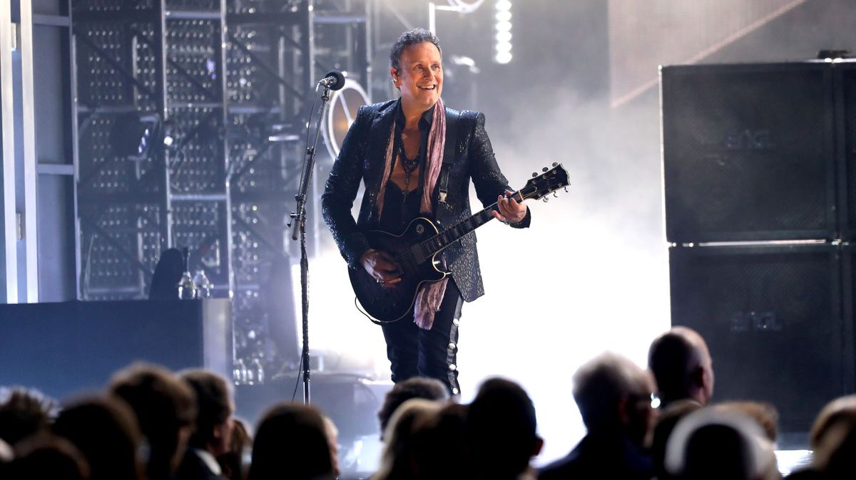 Vivian Campbell of Def Leppard performs at the 2019 Rock &amp; Roll Hall Of Fame Induction Ceremony in New York