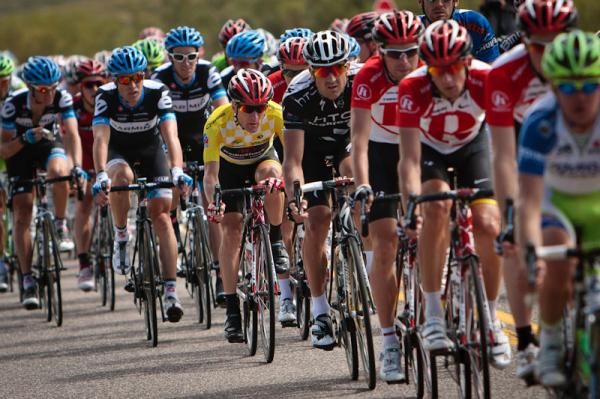 Race leader Levi Leipheimer (RadioShack) protected in the bunch.