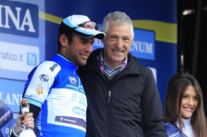 Mark Cavendish (Omega Pharma-Quickstep) and Francesco Moser on the podium