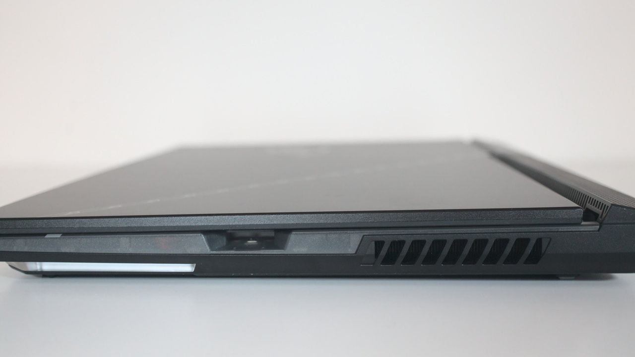 ASUS ROG Strix Scar G533